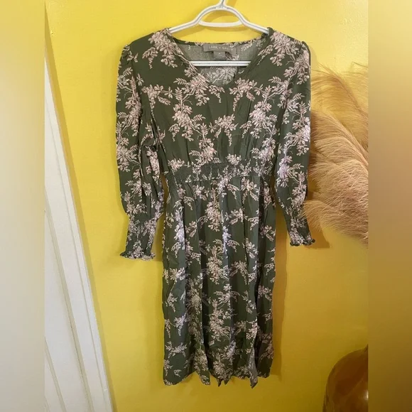 Floral Green Dress - Picture 1 of 5